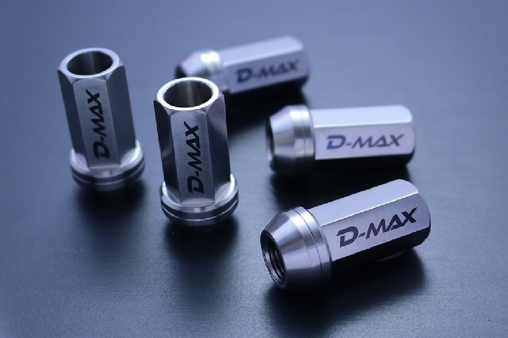 D-MAX　チタンレーシングナット