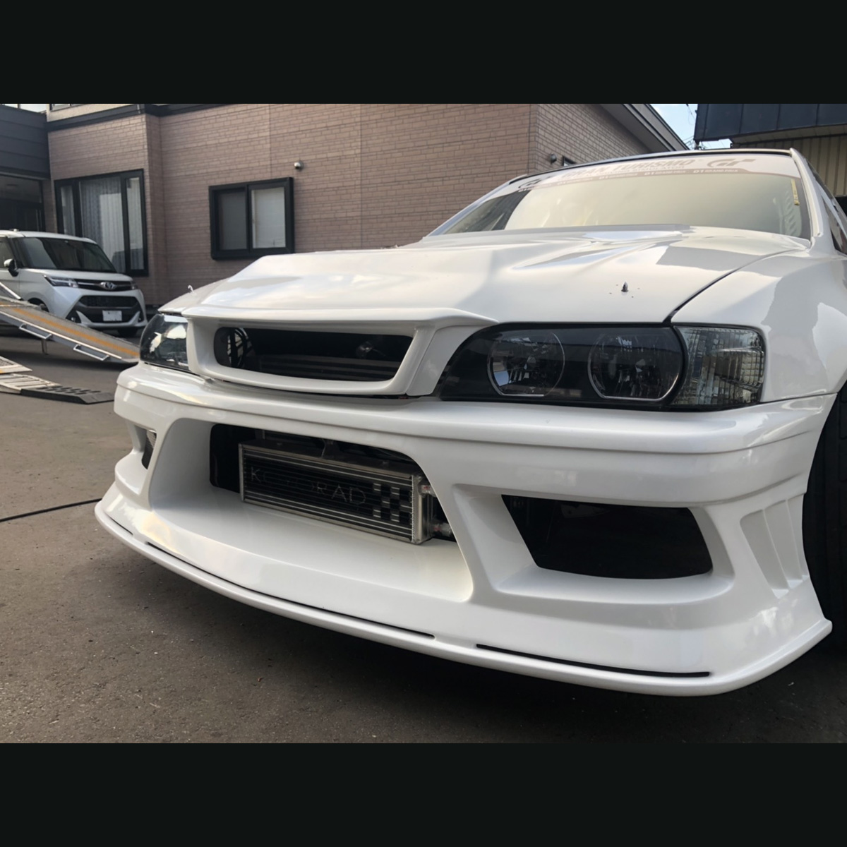 レーシングスペック専用フロントバンパー（JZX100チェイサー）